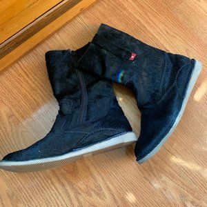 LIKE NEW Oliberte black calf hair boots